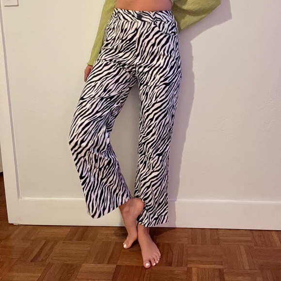 Zebra pants - Picture 2 of 4